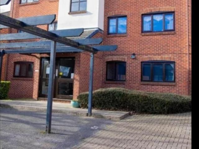 Gravesend, Kent, DA12 2 bed apartment to rent £1,400 pcm £323 pw