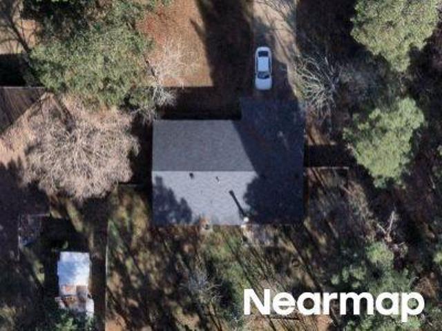 Grawood Dr