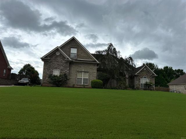 Gray Stone Dr