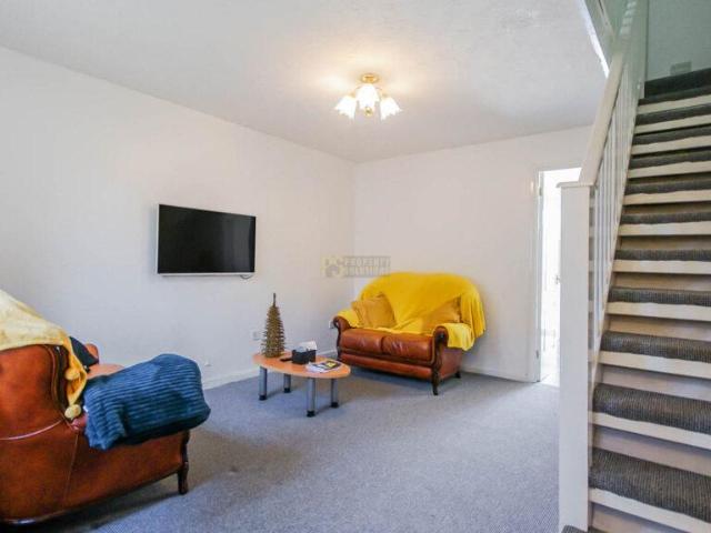 Gray Street, Birmingham B9 4 bed terraced house to rent £2,308 pcm £533 pw