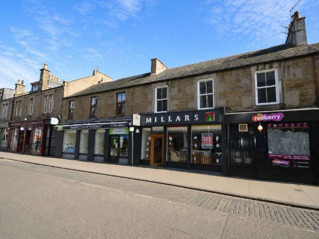 Gray Street, Broughty Ferry, Dundee DD5, 2 bed flat to rent, £895 pcm | PrimeLocation
