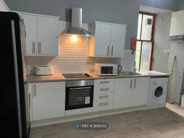 Glasgow, Glasgow and Clyde Valley - Equipped kitchen