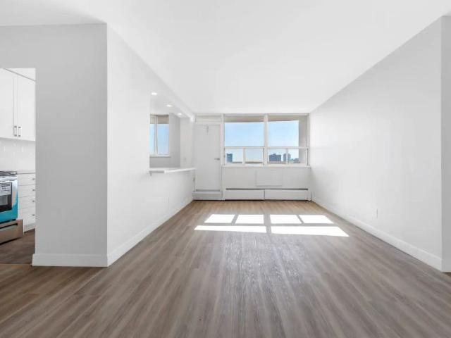 Graydon Hall — 1 Bedroom