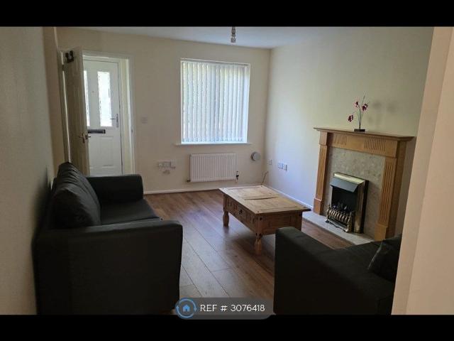Grayling Walk, Wolverhampton WV10, 3 bed semi detached house to rent, £1,400 pcm | PrimeLocation