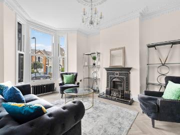 Grayling Road, Stoke Newington N16, 5 bed terraced house to rent, £10,500 pcm | PrimeLocation