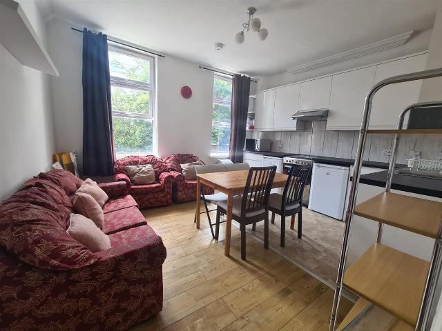 Gray's Inn Road, London WC1X, 4 bed property to rent, £4,800 pcm | PrimeLocation