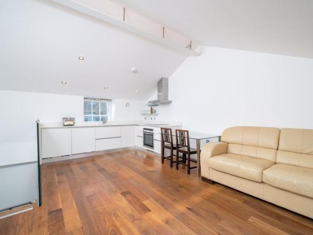 Gray's Inn Road, London WC1X, 1 bed flat to rent, £2,400 pcm | PrimeLocation