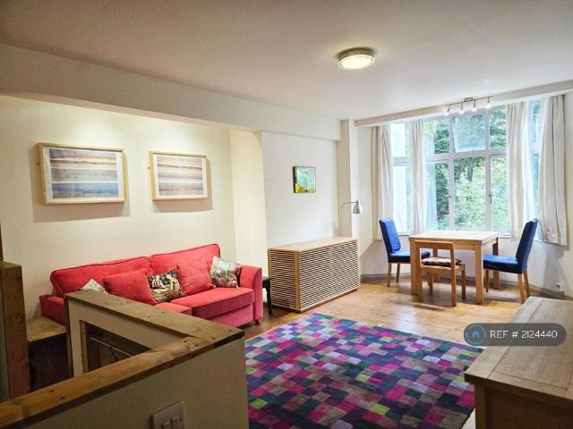 Grays Inn Road, London, WC1X 1 bed flat to rent £2,600 pcm £600 pw