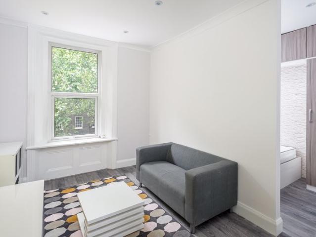 Gray's Inn Road, London WC1X, 1 bed flat to rent, £2,250 pcm | PrimeLocation