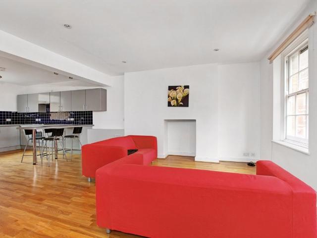 Gray's Inn Road, London WC1X, 3 bed flat to rent, £4,000 pcm | PrimeLocation