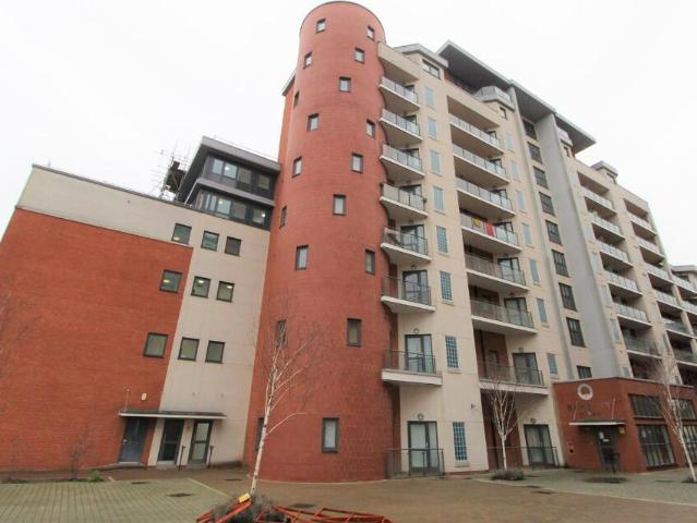 Grays Place, Slough, SL2 2 bed apartment to rent £1,600 pcm £369 pw