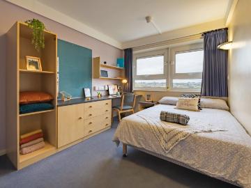 Grayson Heights, Leeds Has an Apartment