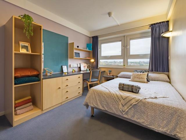 Grayson Heights, Leeds Has an Apartment
