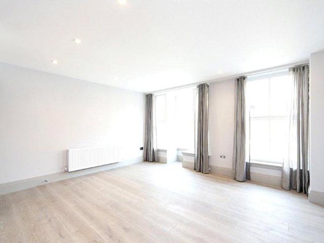 Grayton House, Fulham Road SW6, 1 bed flat to rent, £2,650 pcm | PrimeLocation