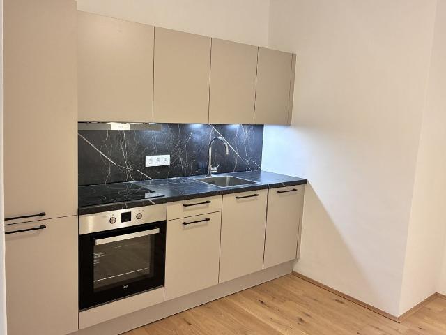 Graz Nähe Hauptbahnhof: Erstbezug nach Sanierung! Charmante 1 Zimmer Wohnung mit Guter Öffentlicher Verkehrsanbindung!