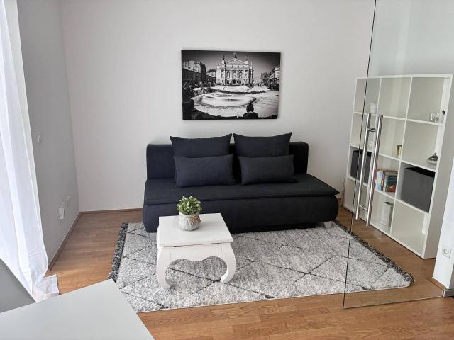 Graz Leonhard: KURZZEITMIETE! Vollmöbliertes und ausgestattetes 2 Zimmer Apartment mit Innenhofbalkon Nähe Schillerplatz und Universitäten, Tiefgarage möglich!
