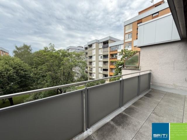 Graz Waltendorf 3 Zimmerwohnung mit Dachterrasse, Lift und Tiefgarage