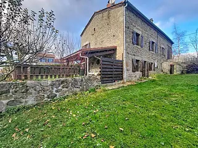 Grazac 43200 Achat / Vente maison 11 pièces t11 terrasse parking