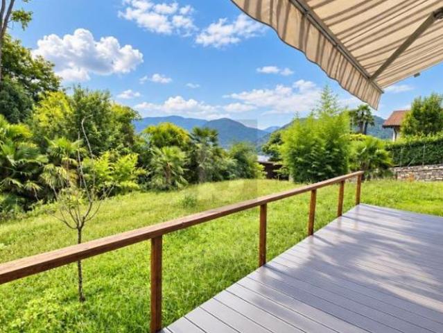 GRAZIOSA,IMMERSA NEL VERDE CON TERRAZZA