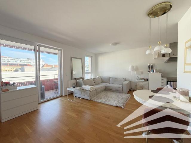 Graben/Taubenmarkt! Moderne 2 Zimmerwohnung mit Küche & Balkon in Bestlage