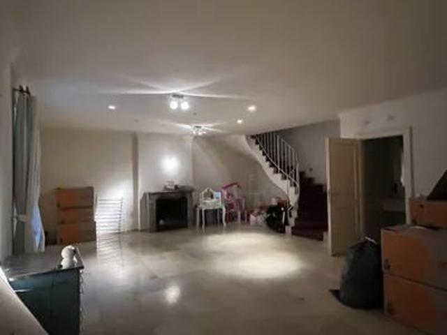 Grabennähe! Dachmaisonette mit bezaubernden Dachgarten in denkmalgeschütztem Barockhaus!