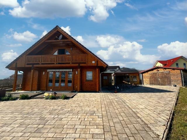 Grabfeld OT, Holzhaus