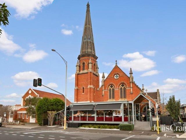 Grace and glamour in Moonee Ponds' heartland