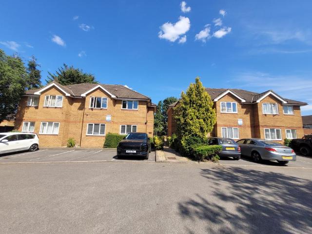 Grace Court, Slough, SL1 2 bed apartment to rent £1,650 pcm £381 pw