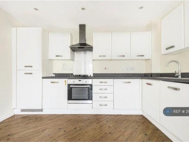 Grace House, Bromley, BR2 2 bed flat to rent £1,800 pcm £415 pw