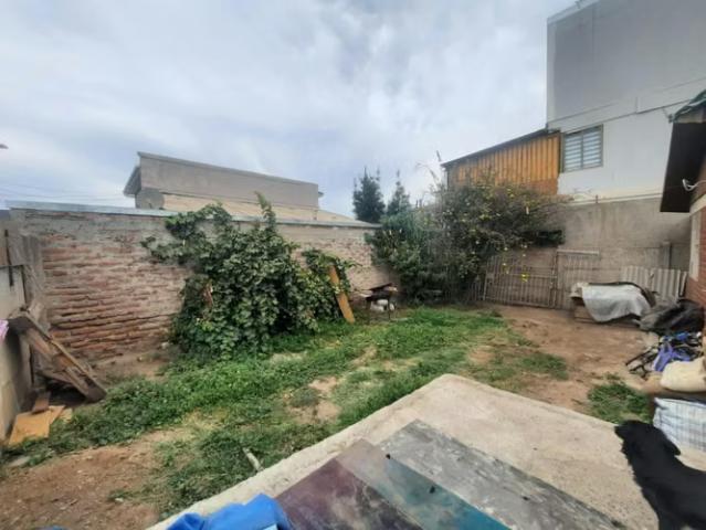 Grace Kelm Vende Casa Con Local comercial /2 dorm 1 baño en Maipú | 2 dormitorios por 2300.00 en Maipú