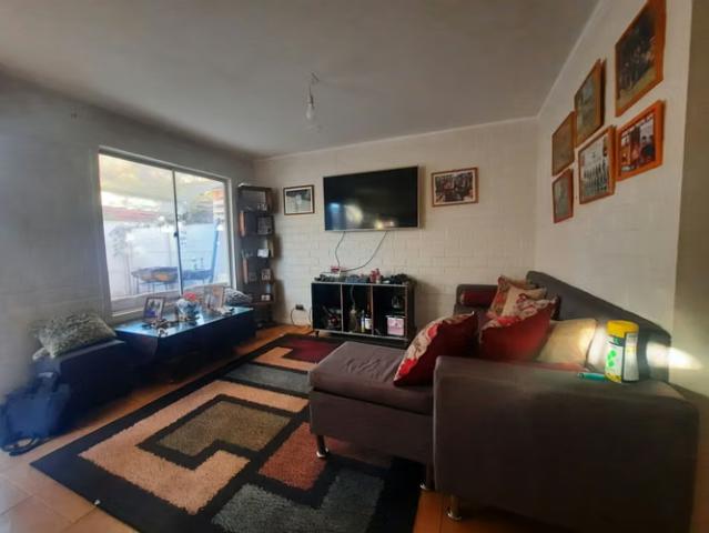 Grace Kelm vende Casa en barrio cerrado/3 dorm /2 baños/ est 2 autos c/patio, en Buin | 3 dormitorios por 3440.00 en Buin