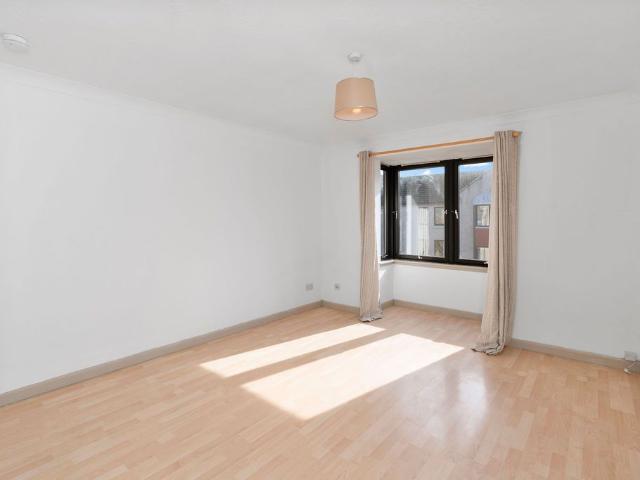 Gracefield Court, Musselburgh, East Lothian EH21, 2 bed flat to rent, £1,250 pcm | PrimeLocation