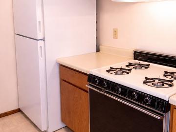 Graceland Gardens Apartment Homes 2 Bedroom Apartment for Rent at 5000 Graceland Blvd, Mount Pleasant, WI 53406