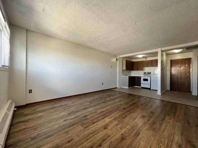 Graceland Studio Apartment for Rent at 2249 Cornwall St, Regina, SK S4P 2L2 Transitional