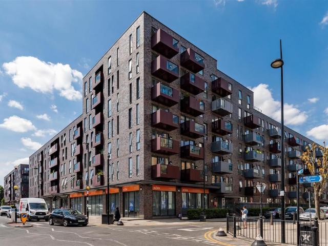 Graciosa Court, Harford Street, London 2 bed flat to rent £2,600 pcm £600 pw
