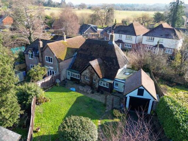 Grade Ii Listed Luxury Home In Watersfield, Pulborough, 2 Bedroom Semi detached