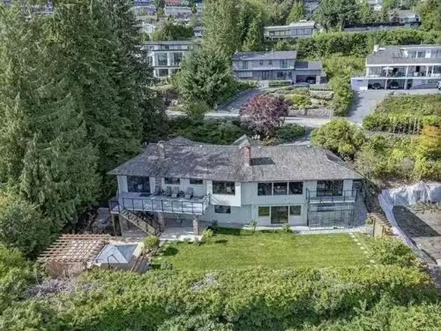 Graden Level 14Xx Bramwell Road, West Vancouver, BC, V7S 2N9.