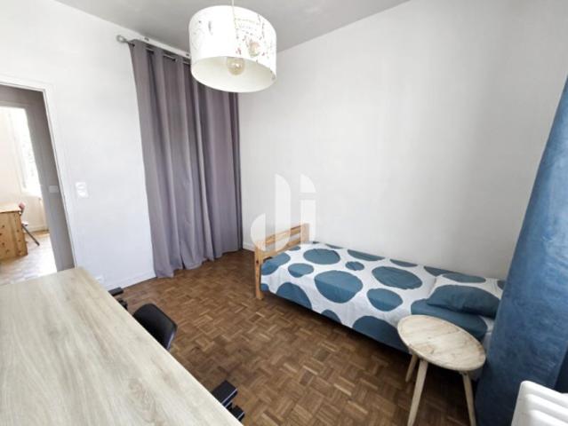 Gradignan 33170 Chambre en colocation dans maison individuelle Gradignan avec piscine et jardin