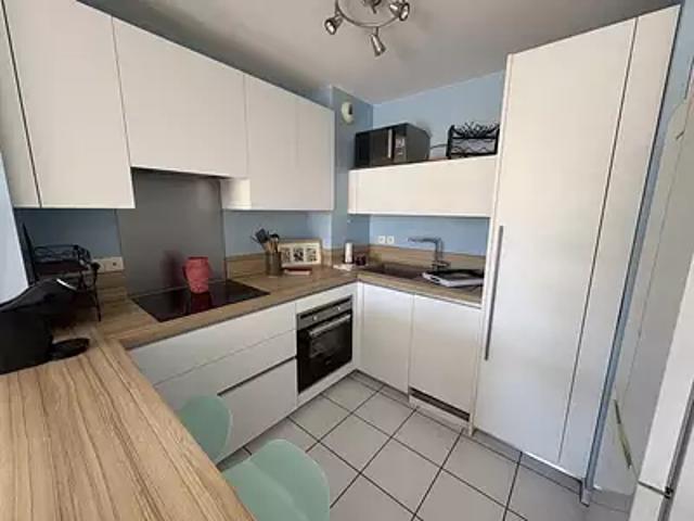 Gradignan 33170 Location appartement 3 pièces t3 au dernier étage parking