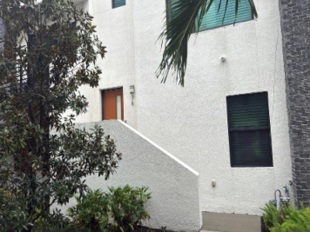 Grady Ave # 76