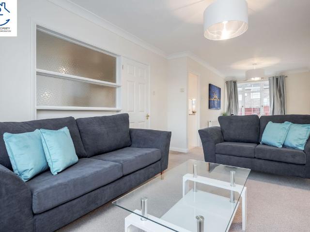 Grafton Close, Maidenhead SL6, 3 bed semi detached house to rent, £3,500 pcm | PrimeLocation