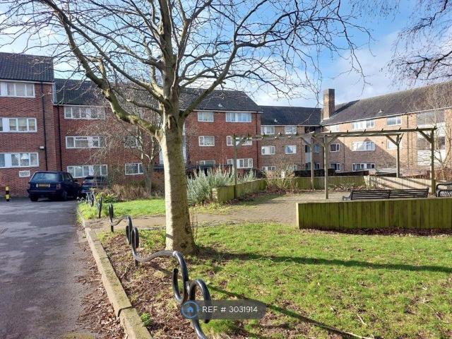 Grafton Court, Nottingham NG7, 2 bed flat to rent, £895 pcm | PrimeLocation