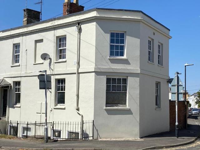 Grafton Road, Cheltenham 2 bed apartment to rent £1,275 pcm £294 pw