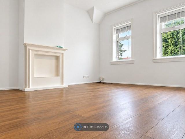 Grafton Road, Dagenham RM8, 1 bed maisonette to rent, £1,350 pcm | PrimeLocation