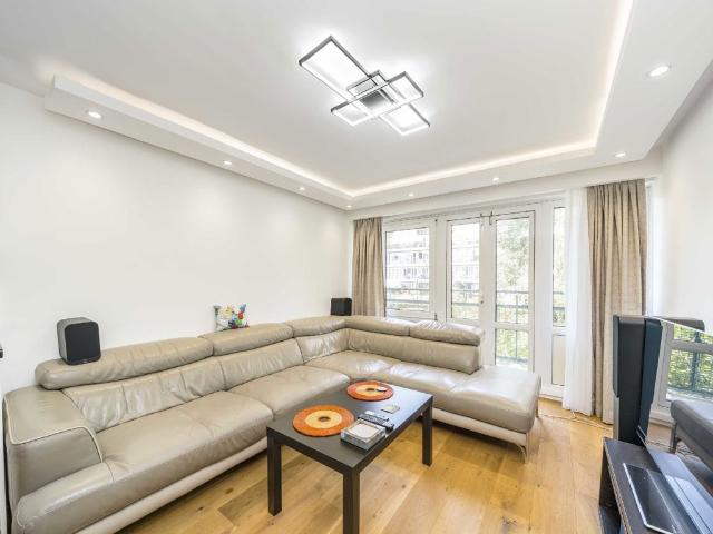 Grafton Road, Kentish Town NW5, 2 bed flat to rent, £2,850 pcm | PrimeLocation