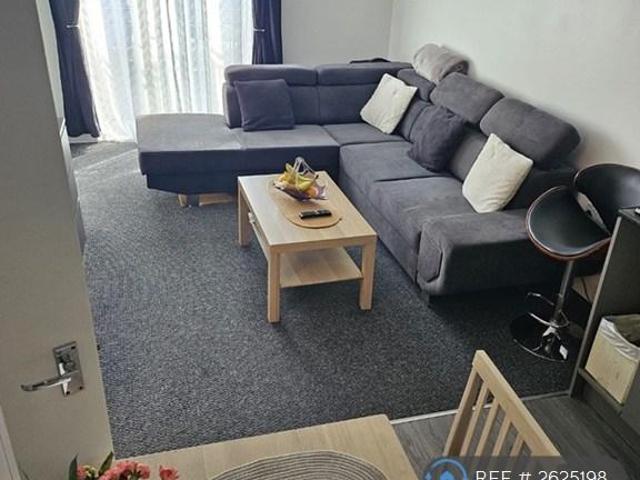 Grafton Road, West Bromwich, B71 1 bed flat to rent £900 pcm £208 pw