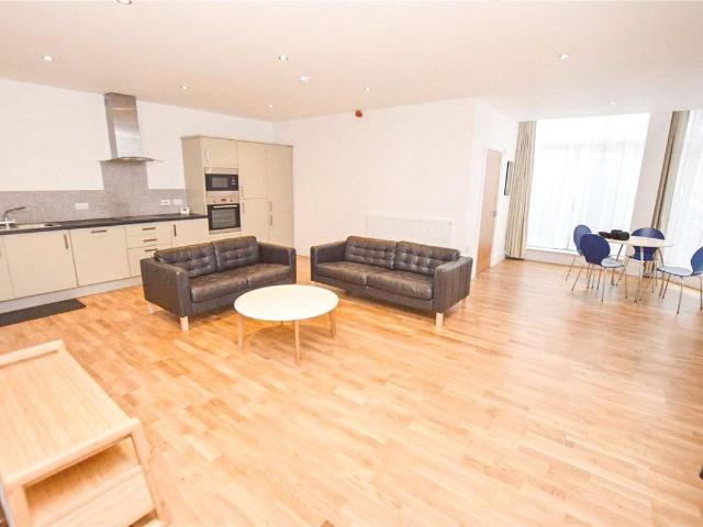 Grafton Street, Altrincham, Cheshire WA14, 1 bed flat to rent, £1,150 pcm | PrimeLocation