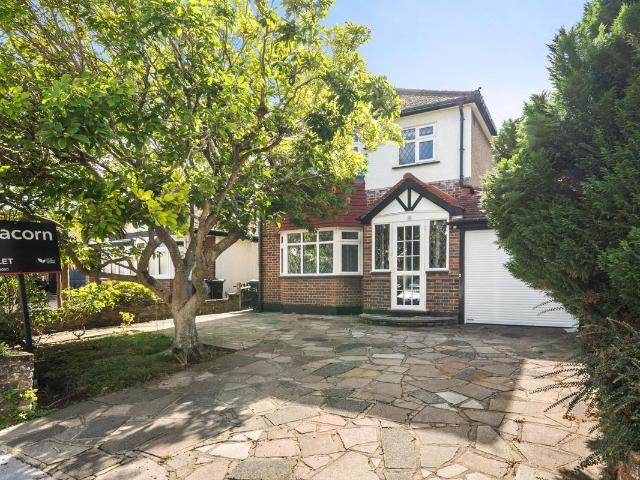 Graham Close, Shirley CR0, 4 bed detached house to rent, £2,850 pcm | PrimeLocation