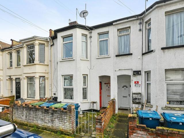 Graham Road, Harrow Wealdstone, Middlesex HA3, 2 bed flat to rent, £1,600 pcm | PrimeLocation