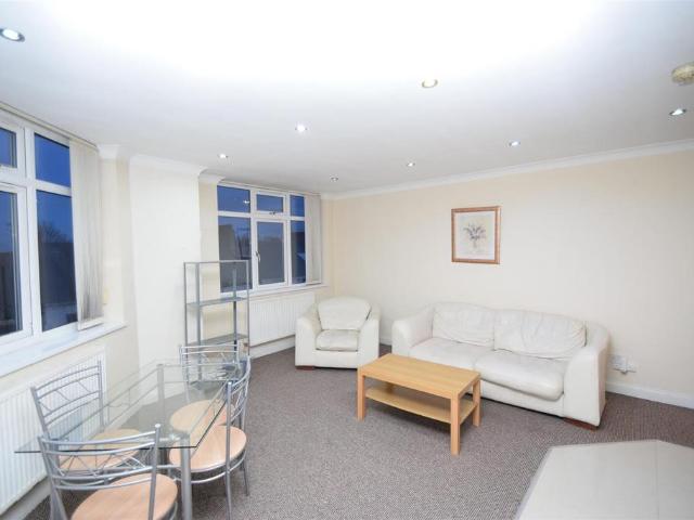 Grahamsley Street, Gateshead 2 bed flat to rent £875 pcm £202 pw